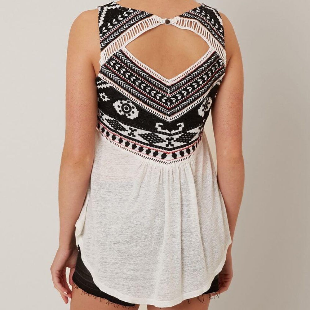Lucky Brand Embroidered Keyhole Back Tank Top - Picture 2 of 9